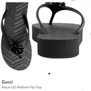 Authentic Gucci Pascar GG platform flip flop - black - size 8US/38EU